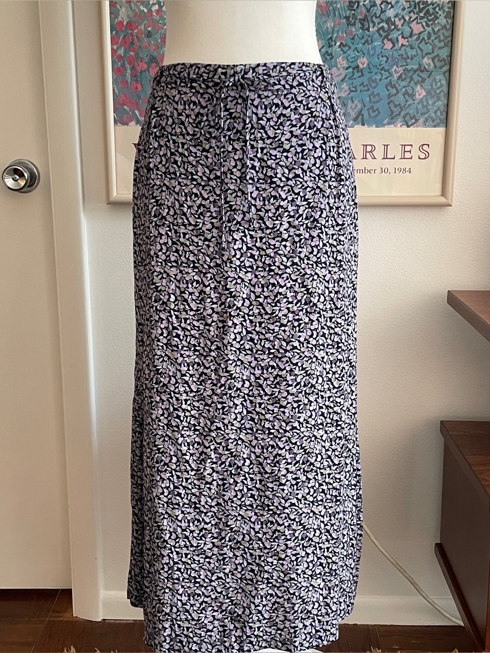 Vintage 90s Floral Midi Skirt XS Purple Rayon Cottagecore Petite Sophisticate